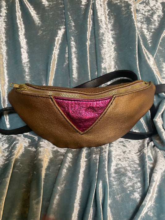 Metallic Gold Fanny Pack with Metallic Fuchsia Triangle